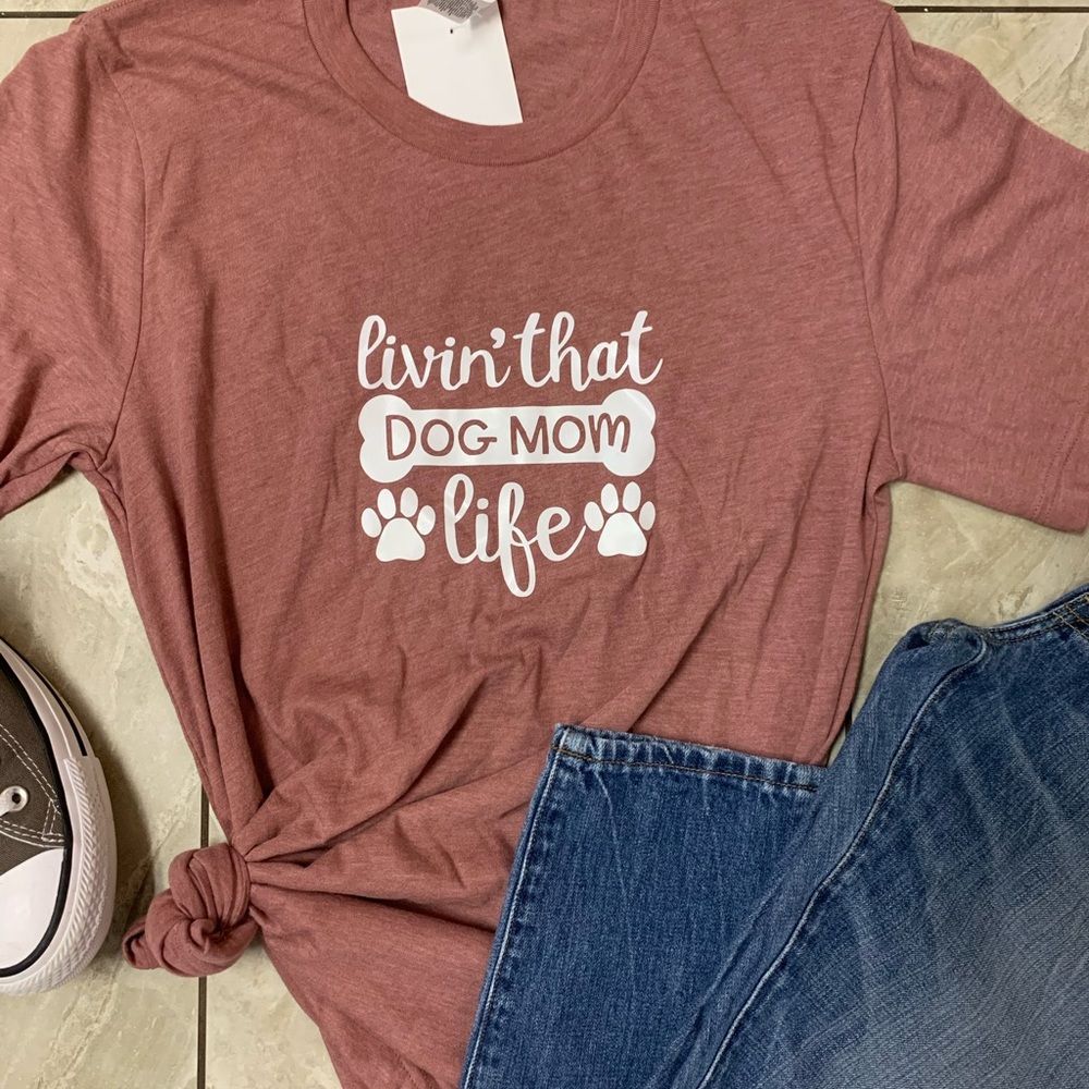 Livin’ that dog mom life 🦴